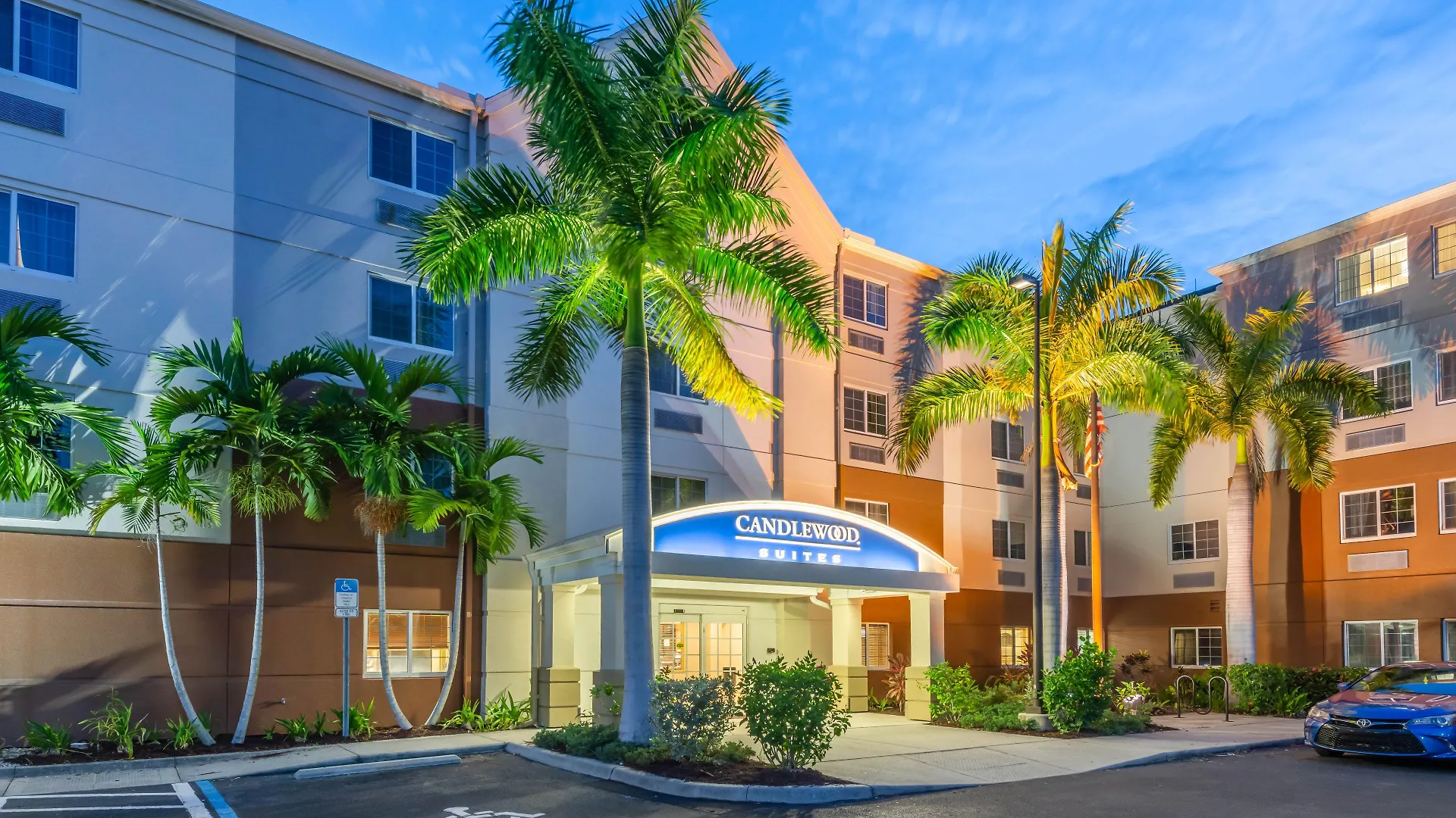 4 Candlewood Suites in Florida Worth Booking Right Now